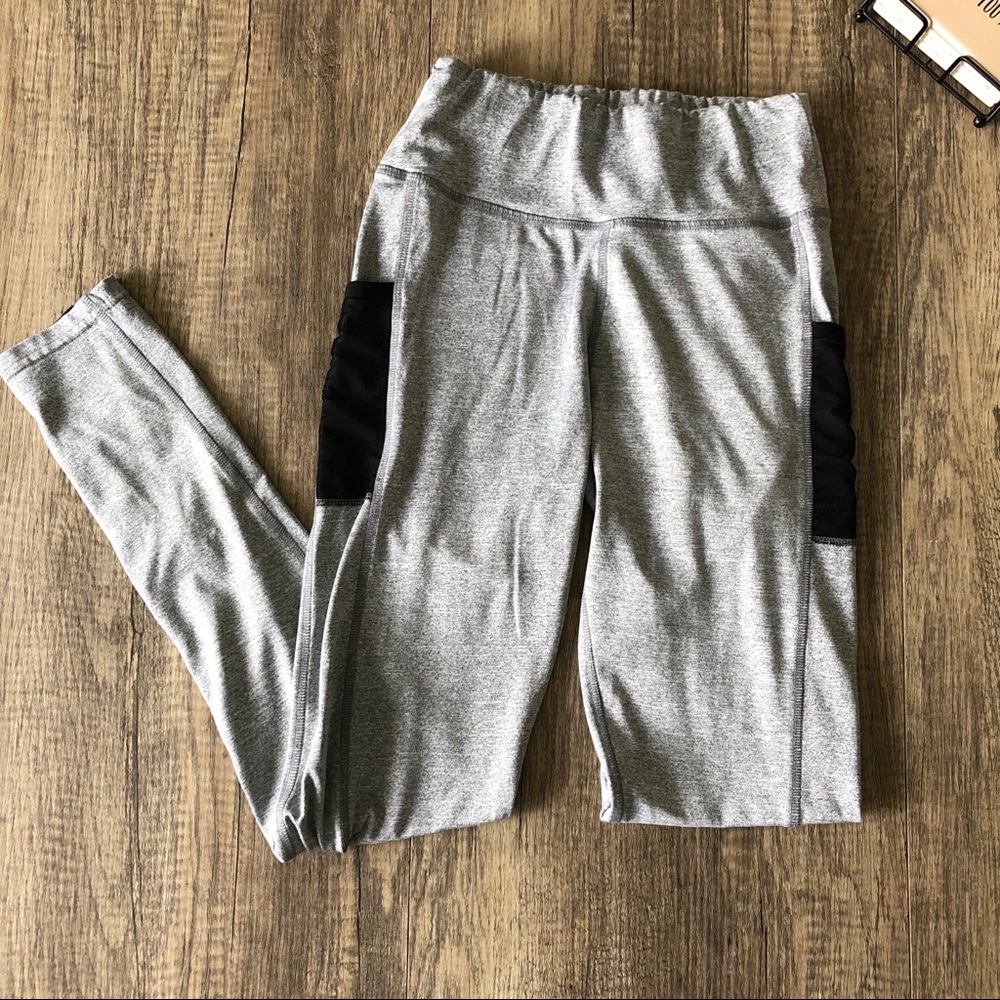 PopFit Gray & Black Leggings EUC